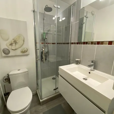 Апартаменты C208 Avec Terrasse Proche *