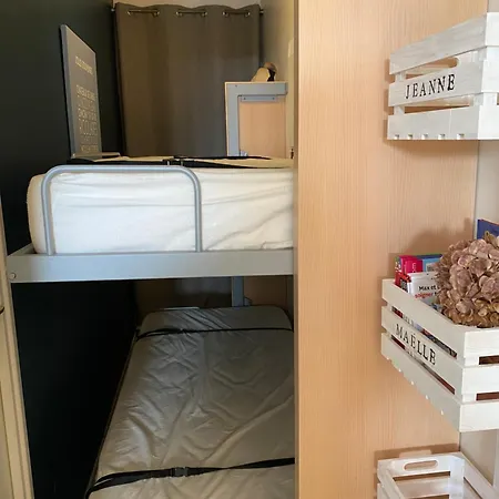 Daire C208 Avec Terrasse Proche *