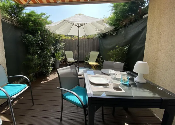 C208 Avec Terrasse Proche شقة